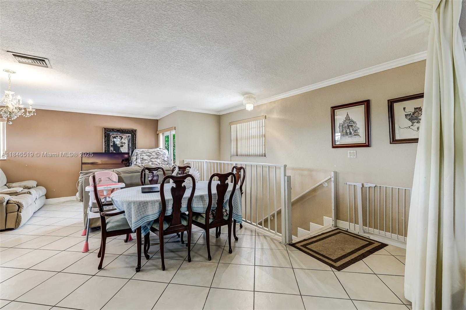 Small Image of 948 EAST 47TH ST, Hialeah Number 32