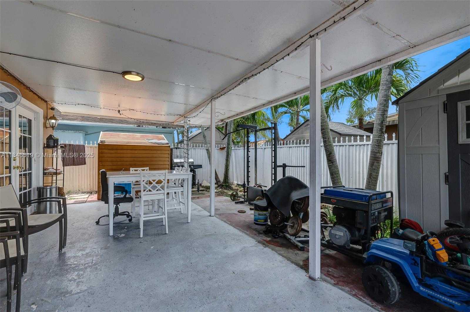Small Image of 948 EAST 47TH ST, Hialeah Number 35