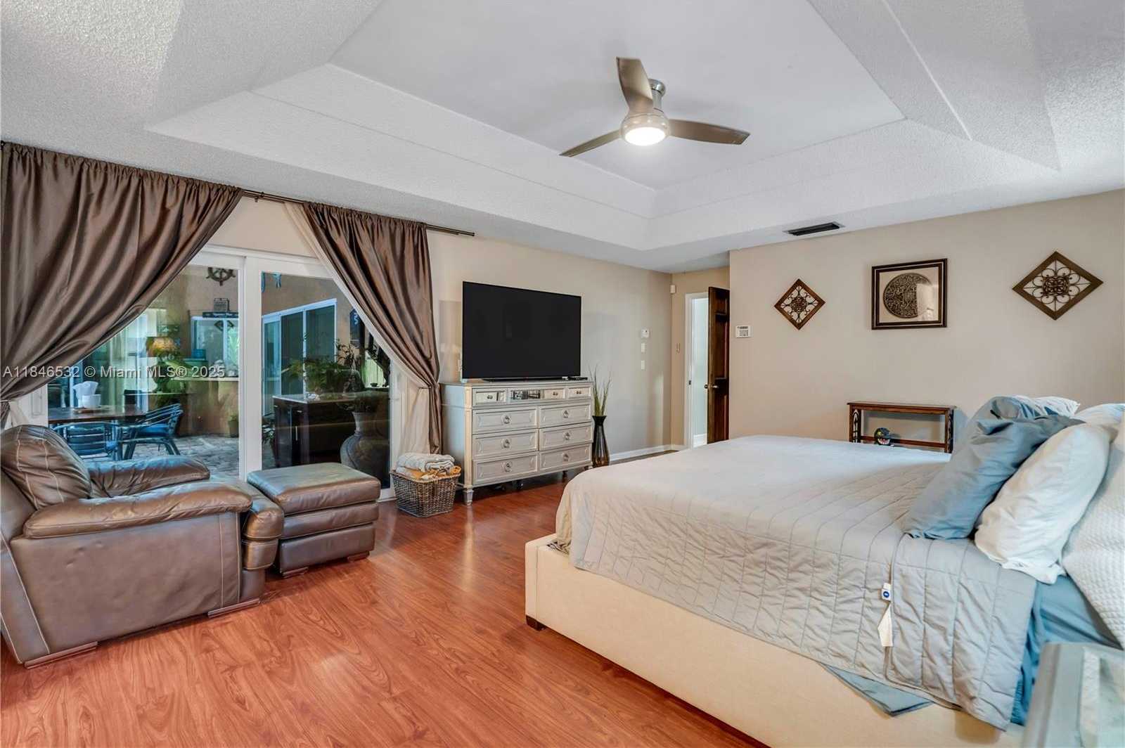 Small Image of 663 NORTH WEST 107TH LN, Coral Springs Number 18