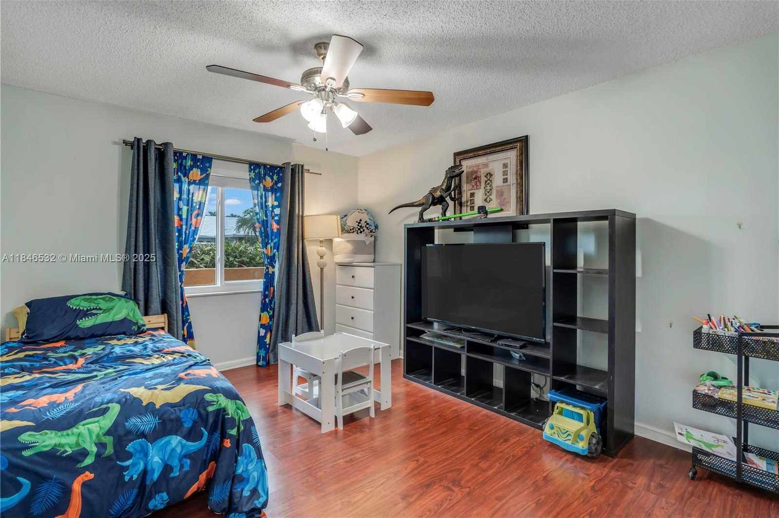 Small Image of 663 NORTH WEST 107TH LN, Coral Springs Number 23