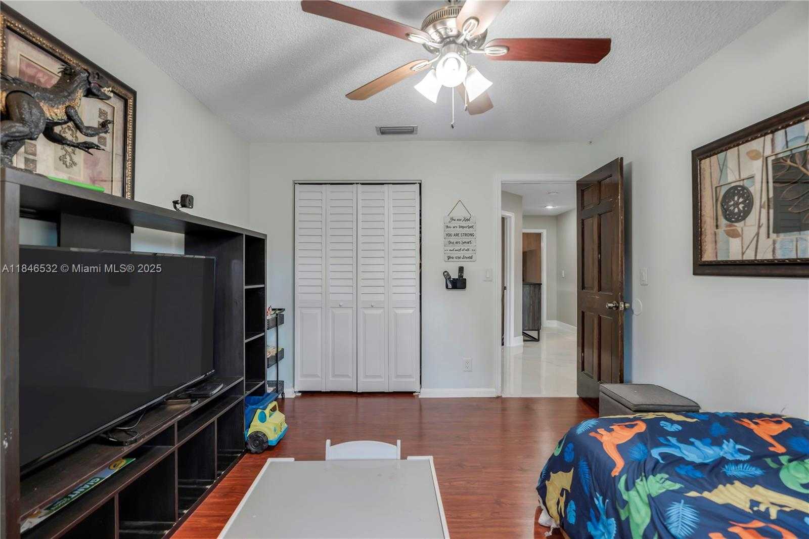 Small Image of 663 NORTH WEST 107TH LN, Coral Springs Number 24