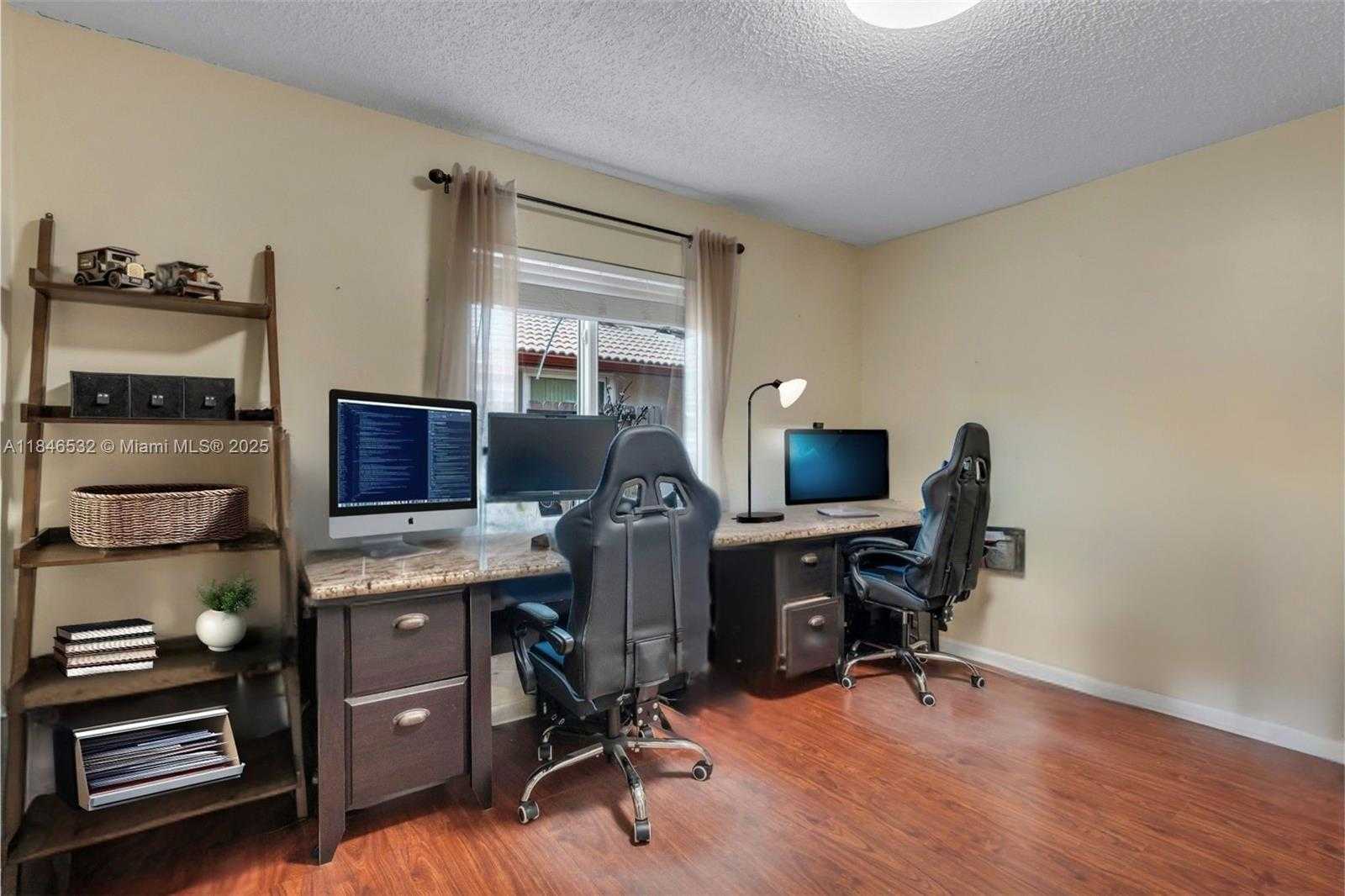 Small Image of 663 NORTH WEST 107TH LN, Coral Springs Number 26