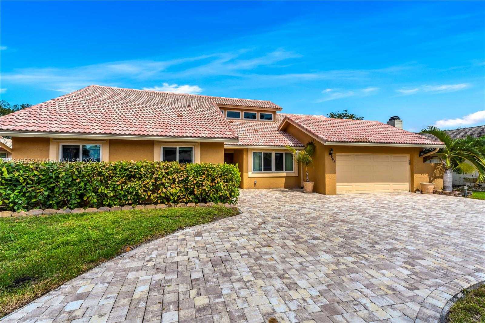Small Image of 663 NORTH WEST 107TH LN, Coral Springs Number 34