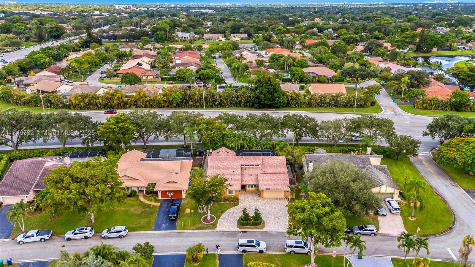 Small Image of 663 NORTH WEST 107TH LN, Coral Springs Number 36