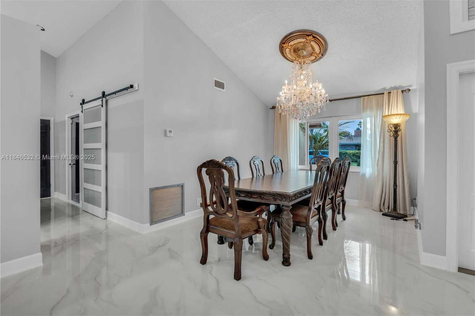 Small Image of 663 NORTH WEST 107TH LN, Coral Springs Number 7