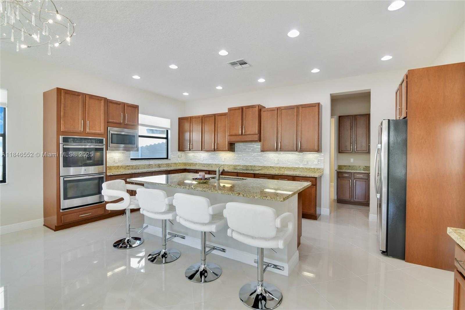 Small Image of 12137 BOCA RESERVE LN, Boca Raton Number 3
