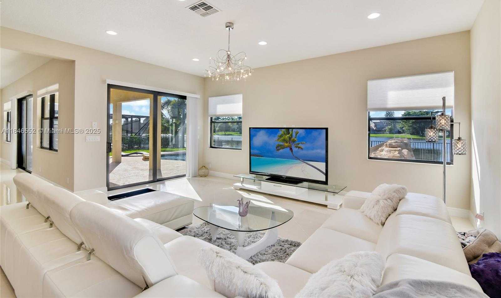 Small Image of 12137 BOCA RESERVE LN, Boca Raton Number 4