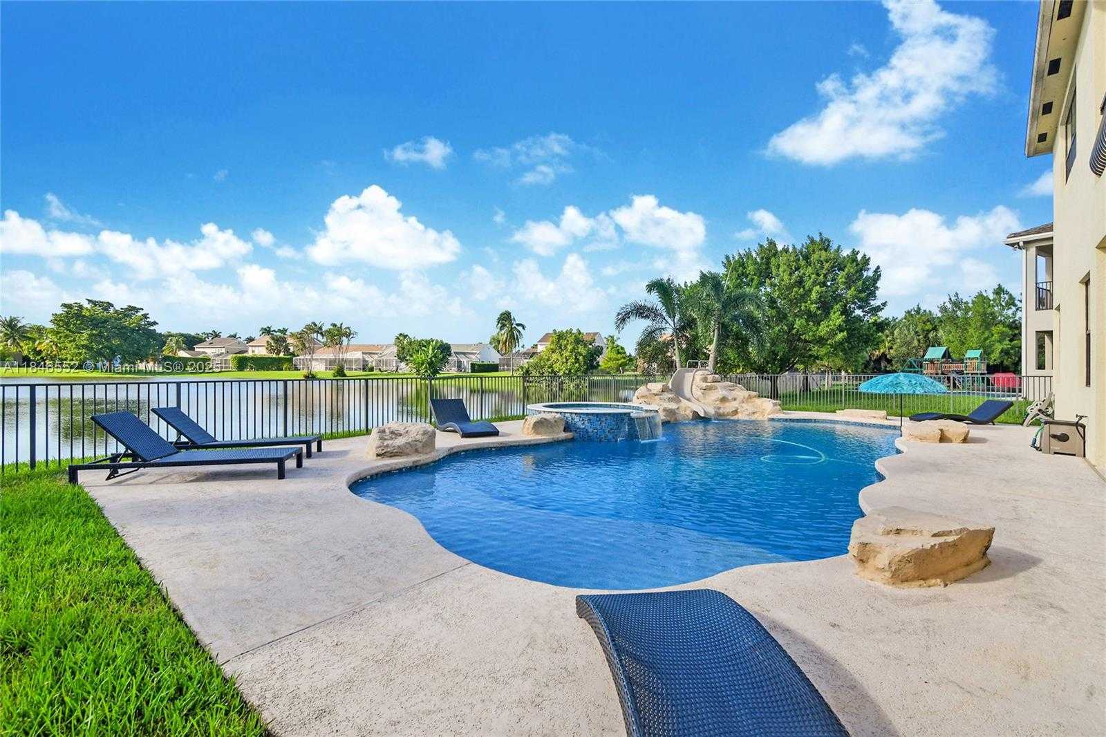 Small Image of 12137 BOCA RESERVE LN, Boca Raton Number 7