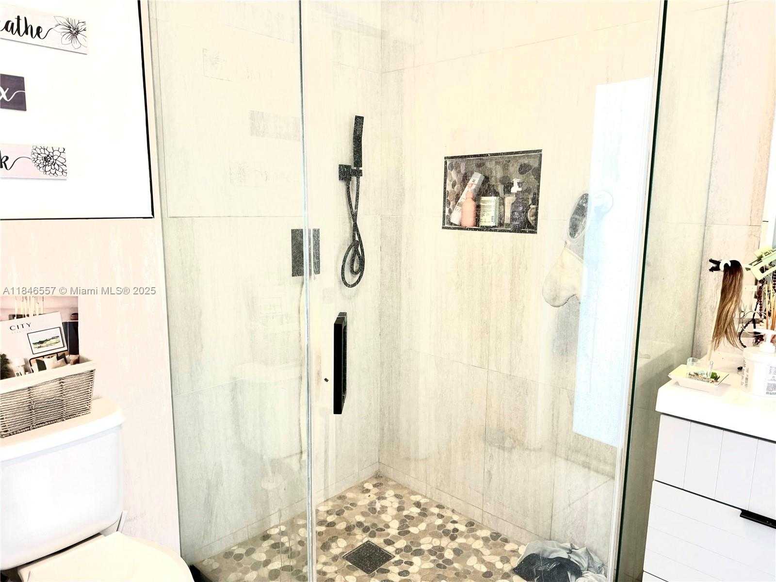 Small Image of 4116 TAFT ST, Hollywood Number 14