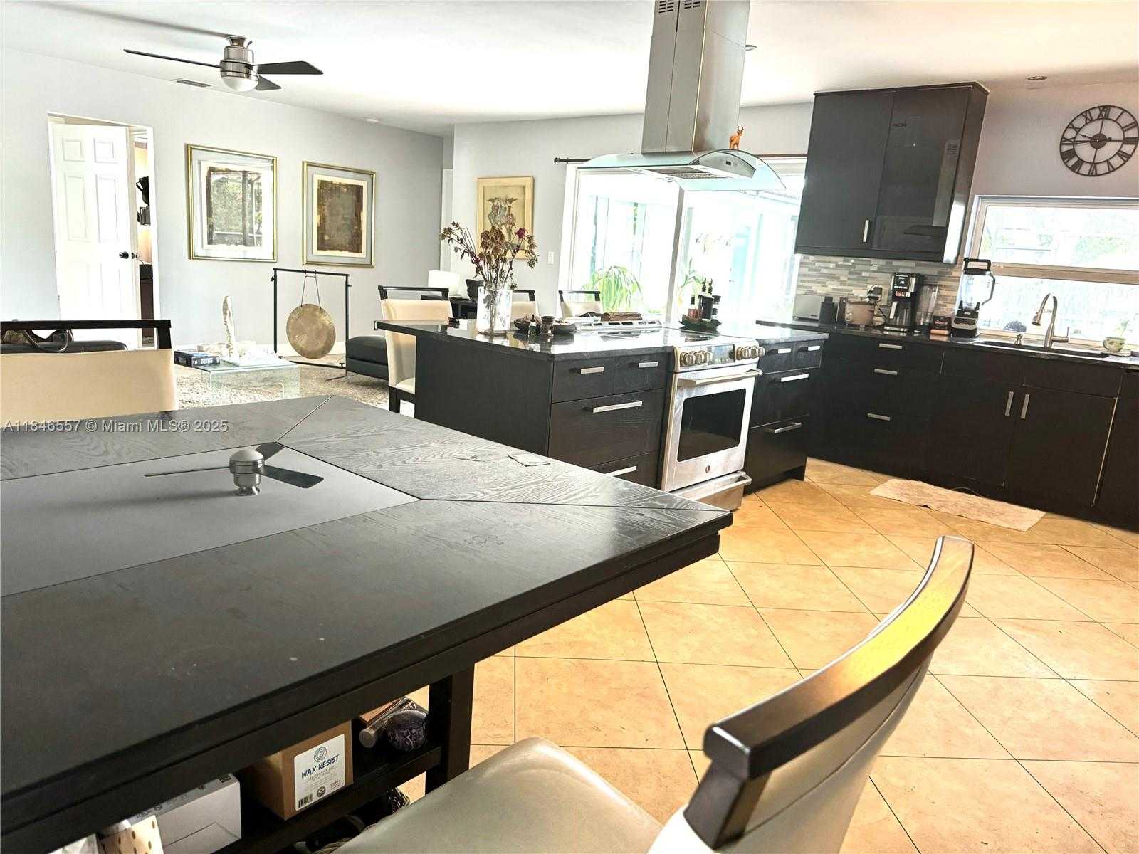 Small Image of 4116 TAFT ST, Hollywood Number 8