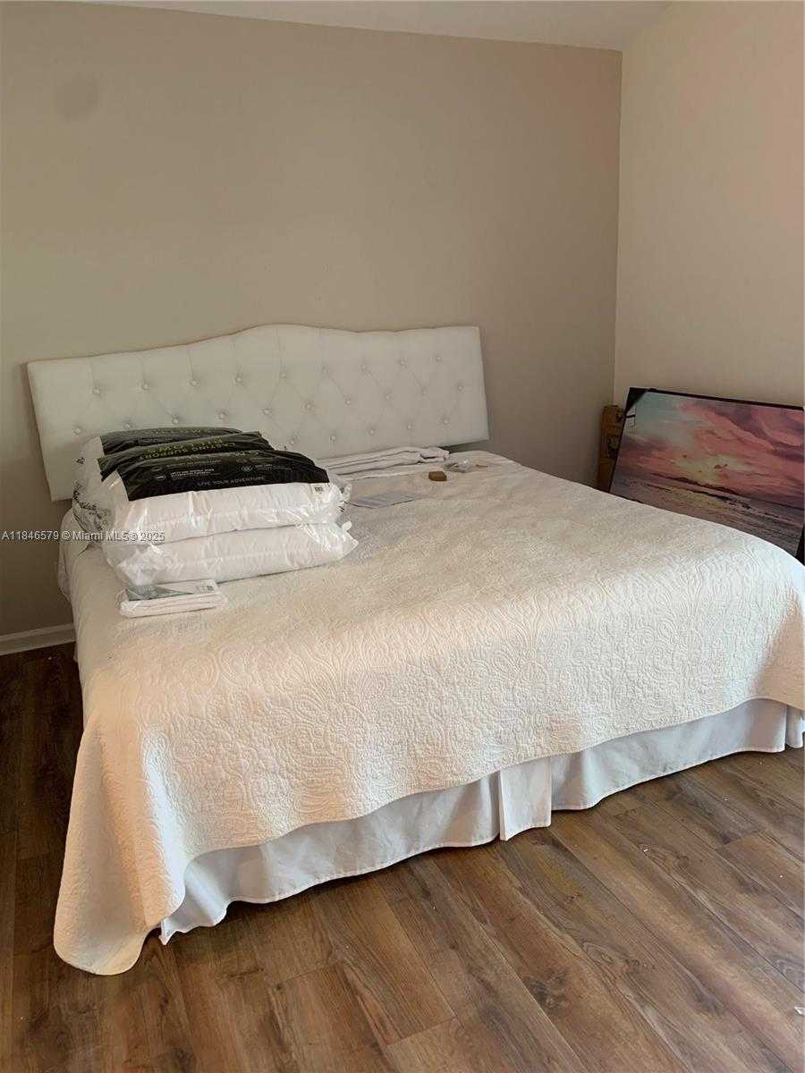 Small Image of 231 WEST CANTERBURY DR W, Palm Beach Gardens Number 16