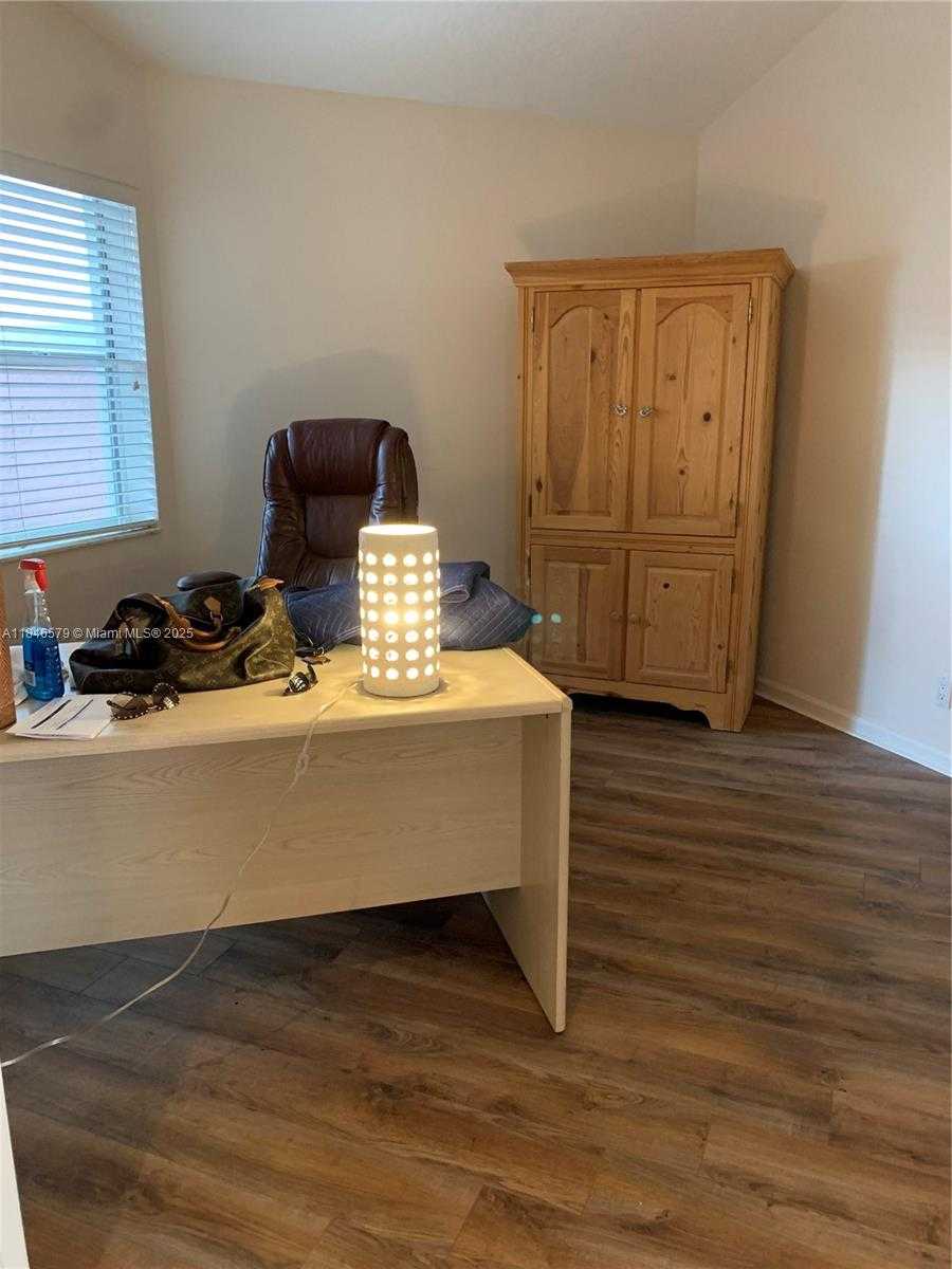 Small Image of 231 WEST CANTERBURY DR W, Palm Beach Gardens Number 26