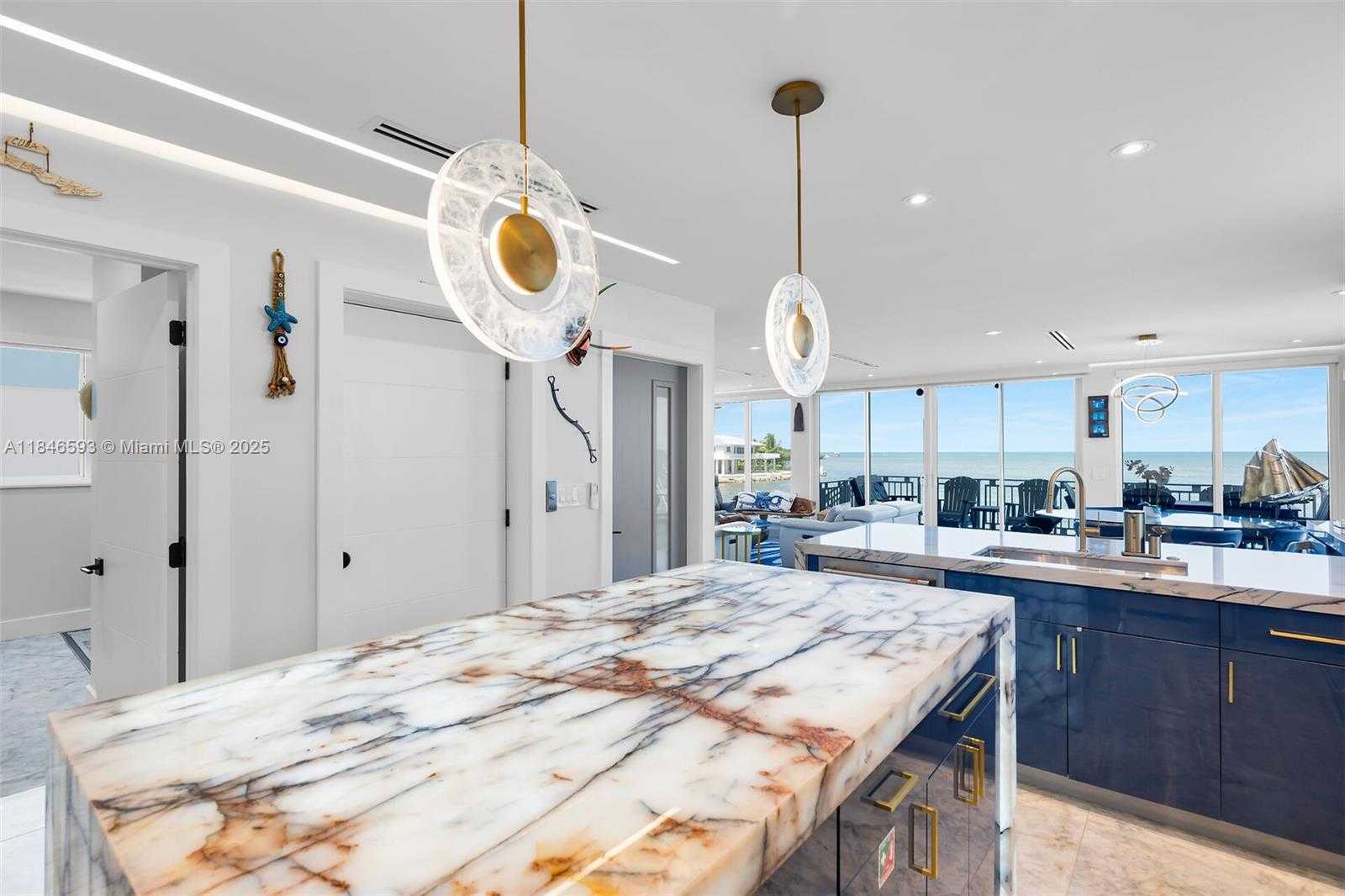 Small Image of 257 NORMANDY DR, Tavernier Number 21