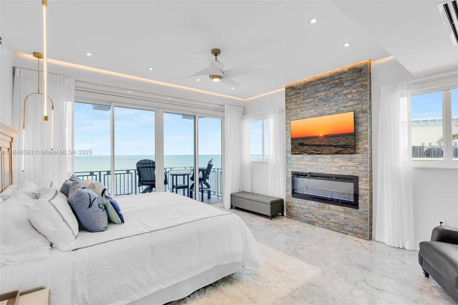 Small Image of 257 NORMANDY DR, Tavernier Number 34