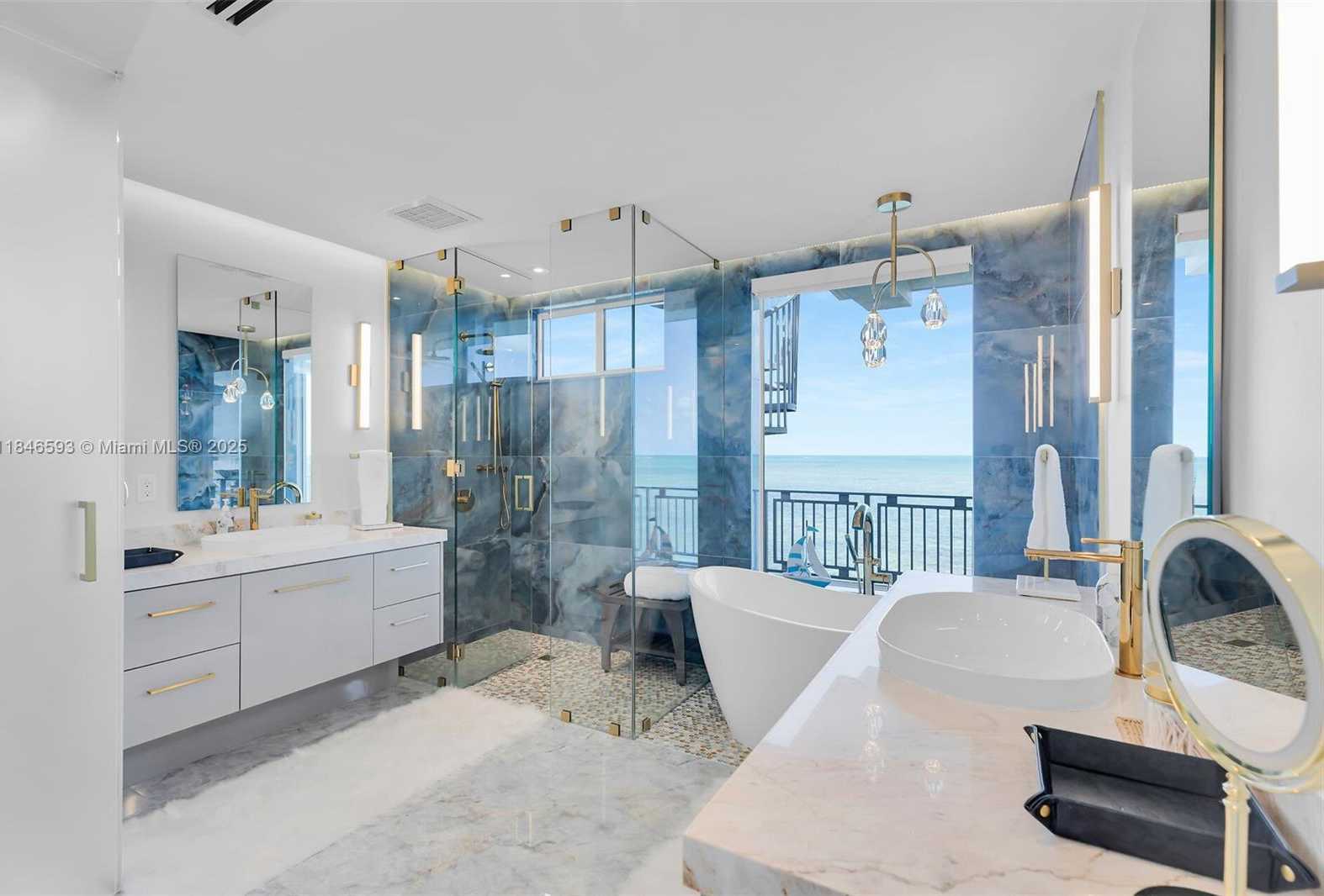Small Image of 257 NORMANDY DR, Tavernier Number 37