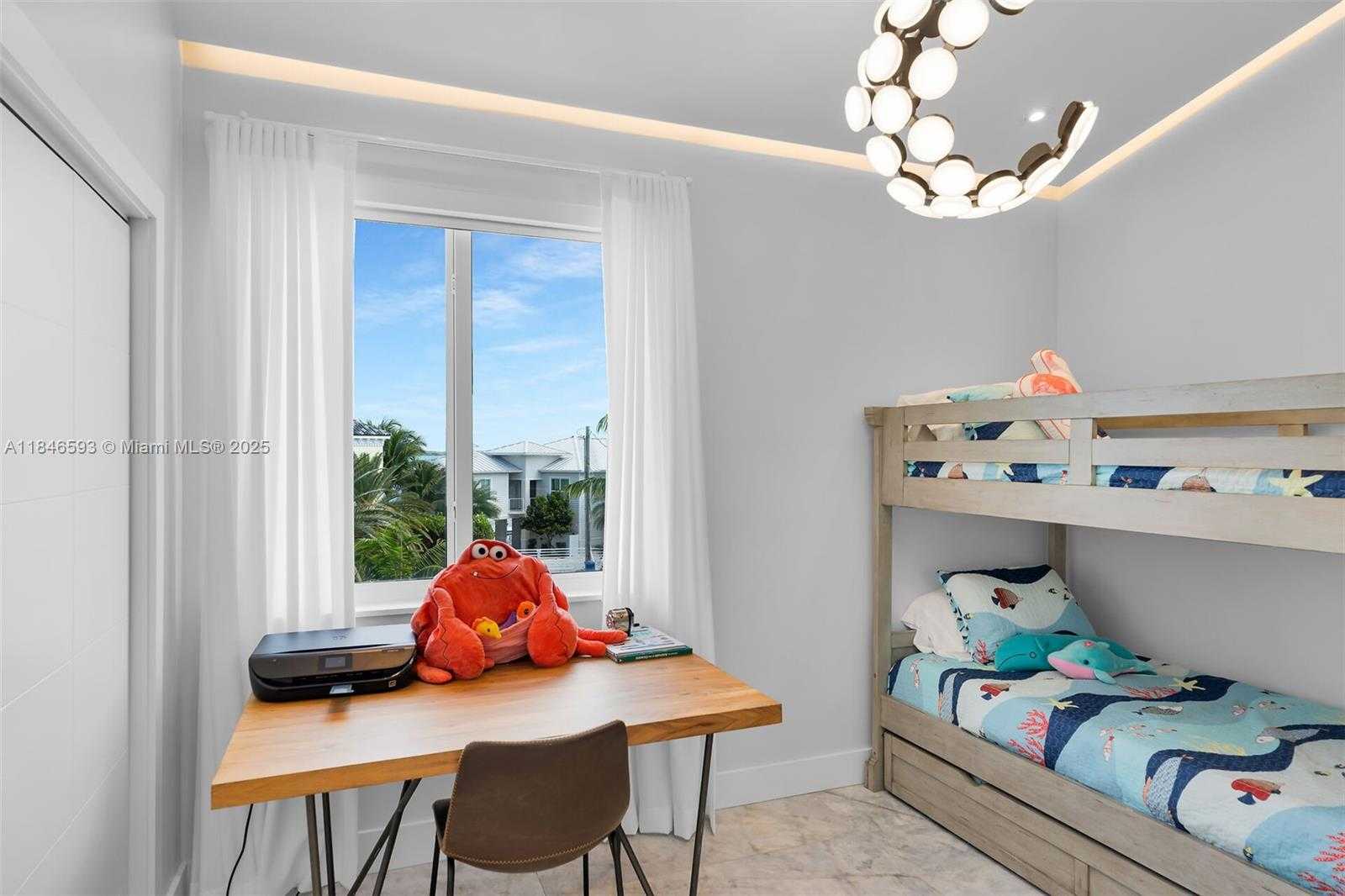 Small Image of 257 NORMANDY DR, Tavernier Number 46