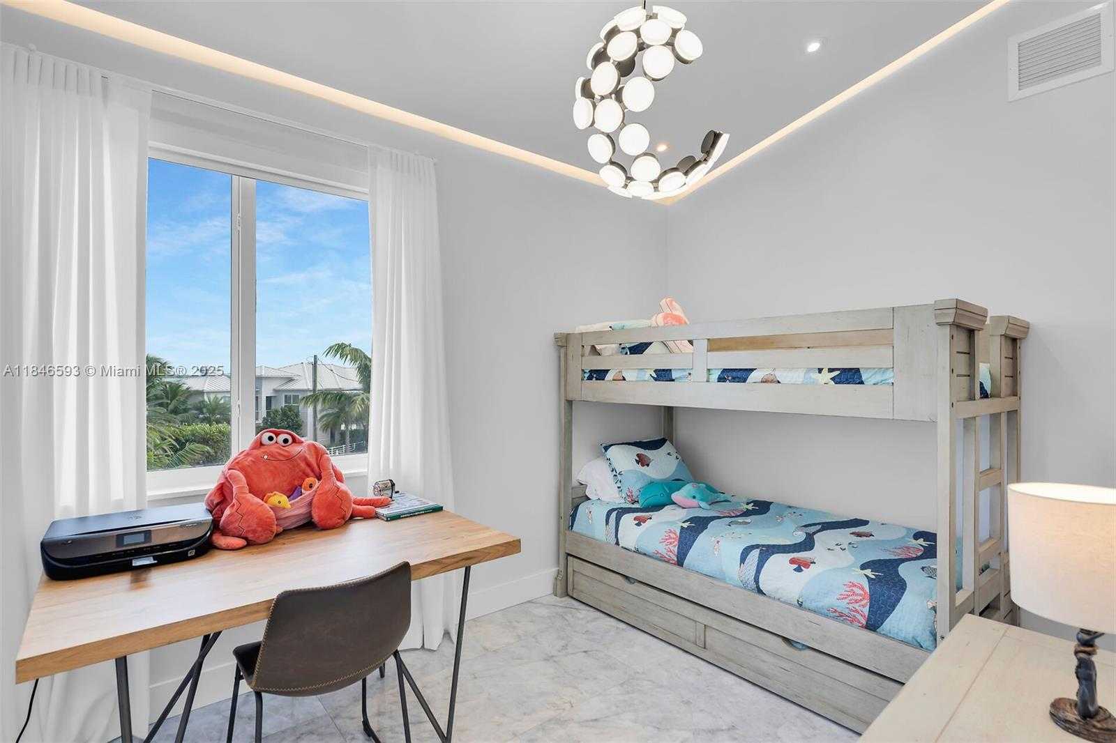 Small Image of 257 NORMANDY DR, Tavernier Number 47