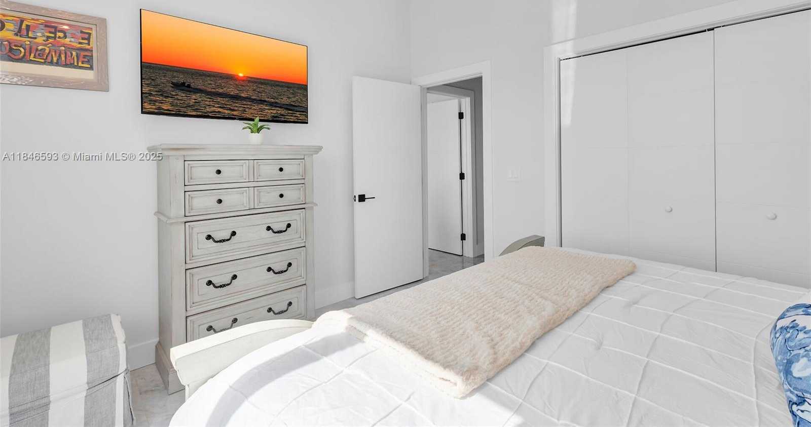 Small Image of 257 NORMANDY DR, Tavernier Number 51