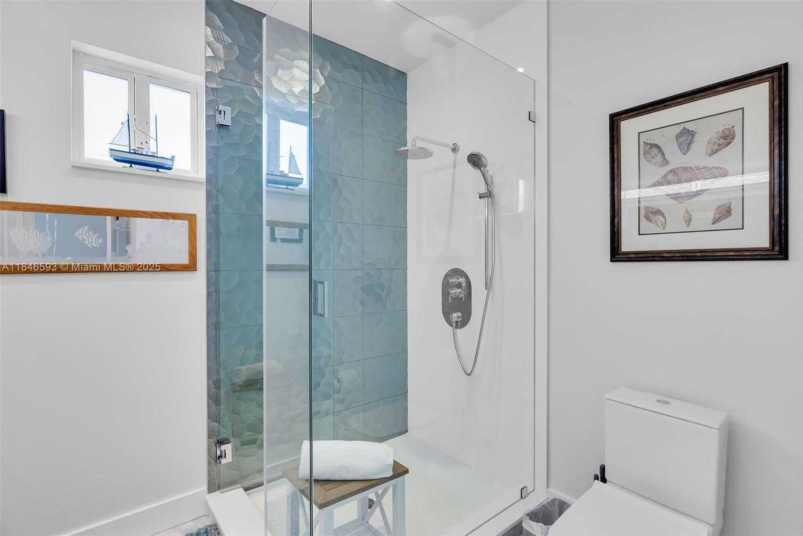 Small Image of 257 NORMANDY DR, Tavernier Number 53