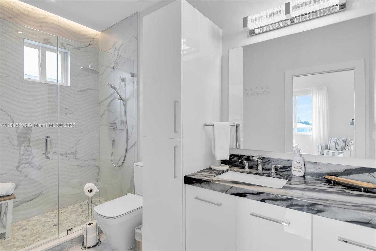 Small Image of 257 NORMANDY DR, Tavernier Number 57