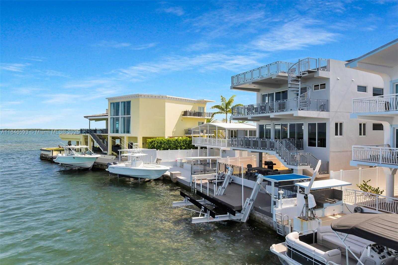 Small Image of 257 NORMANDY DR, Tavernier Number 58