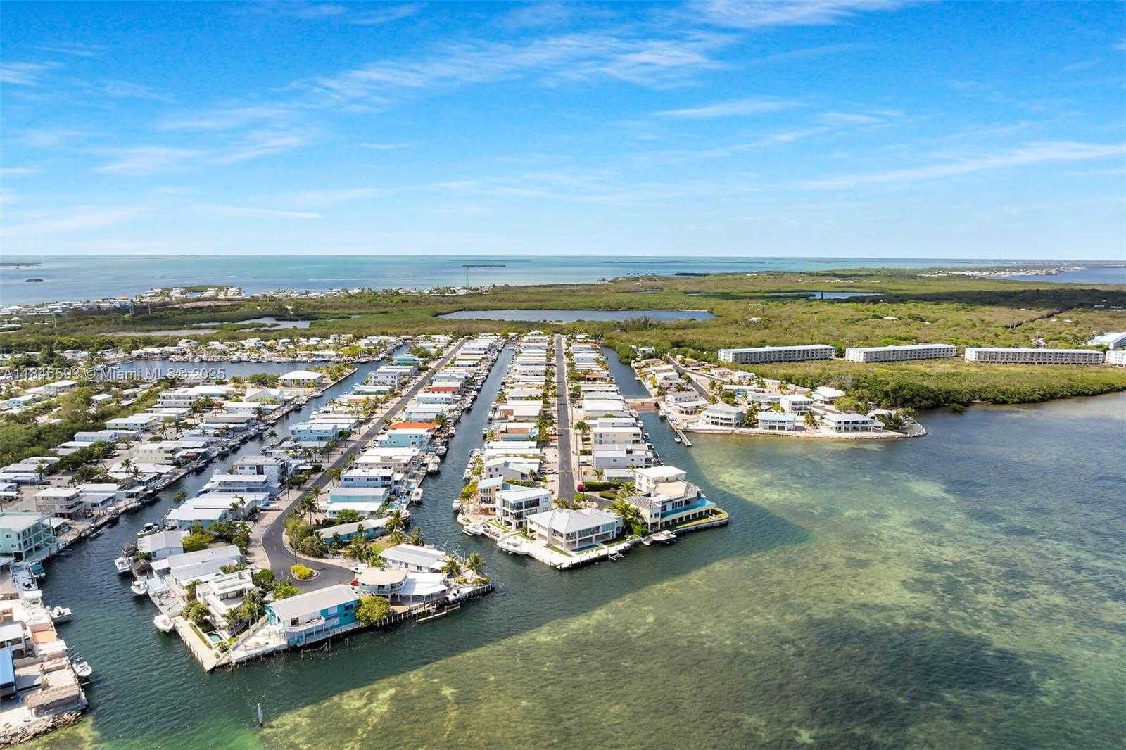 Small Image of 257 NORMANDY DR, Tavernier Number 59