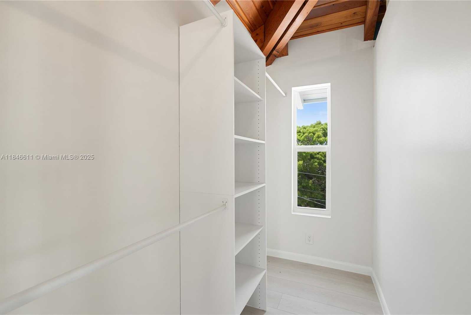 Small Image of 415 BIG PINE RD, Key Largo Number 19