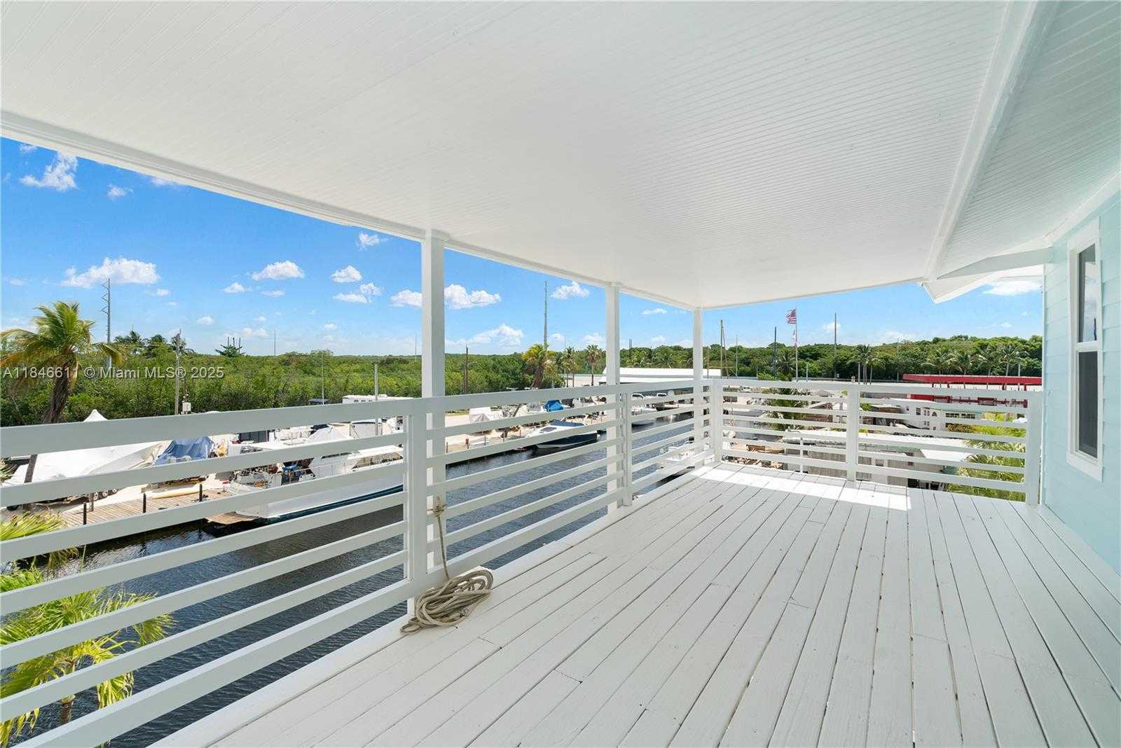 Small Image of 415 BIG PINE RD, Key Largo Number 24