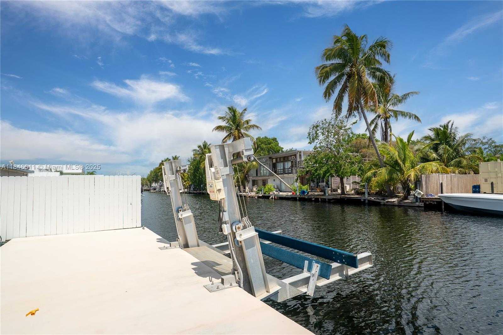 Small Image of 415 BIG PINE RD, Key Largo Number 28
