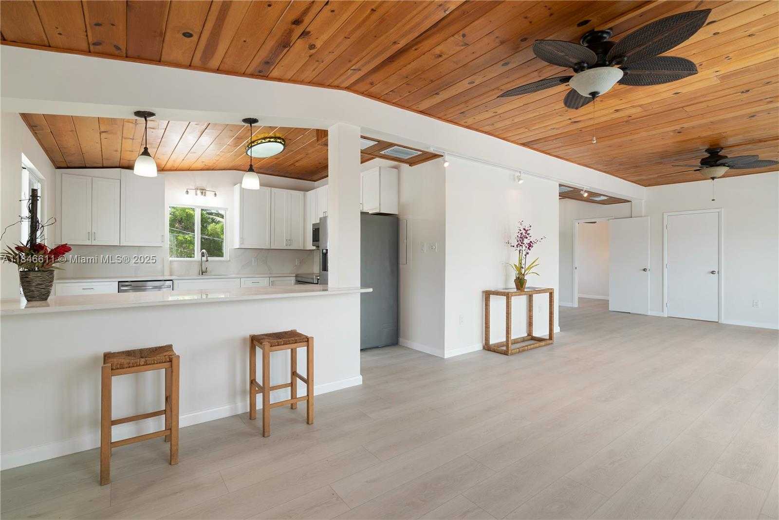 Small Image of 415 BIG PINE RD, Key Largo Number 6