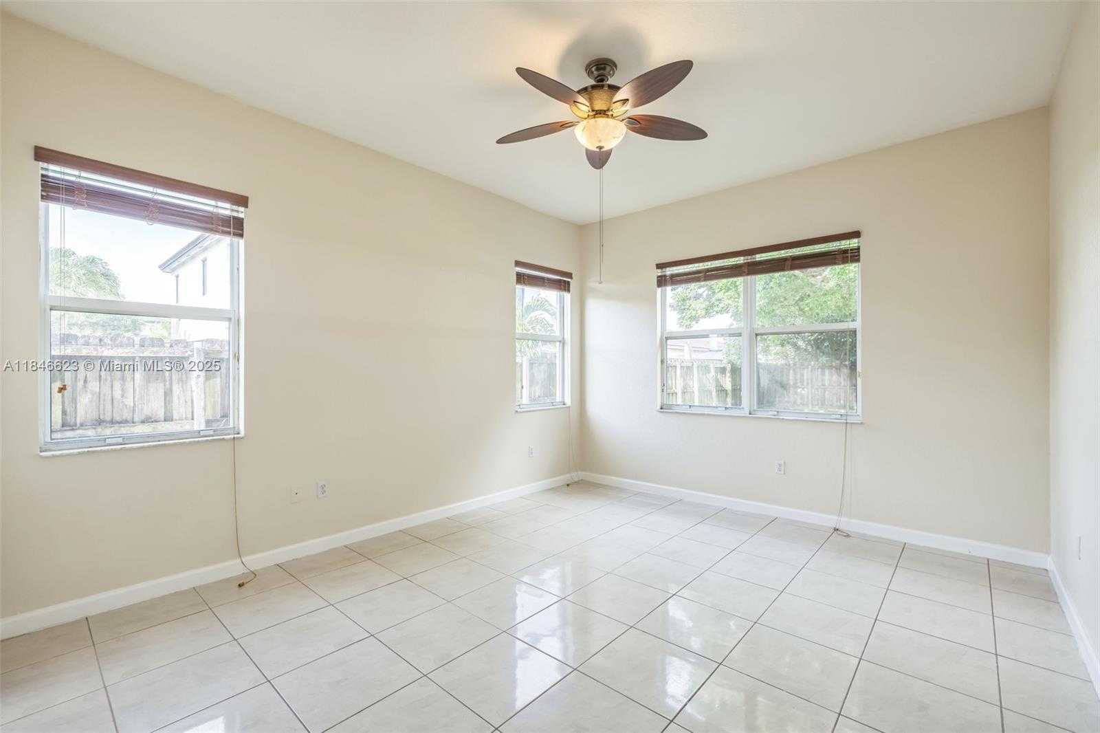 Small Image of 1780 SOUTH EAST 19TH TER, Homestead Number 16