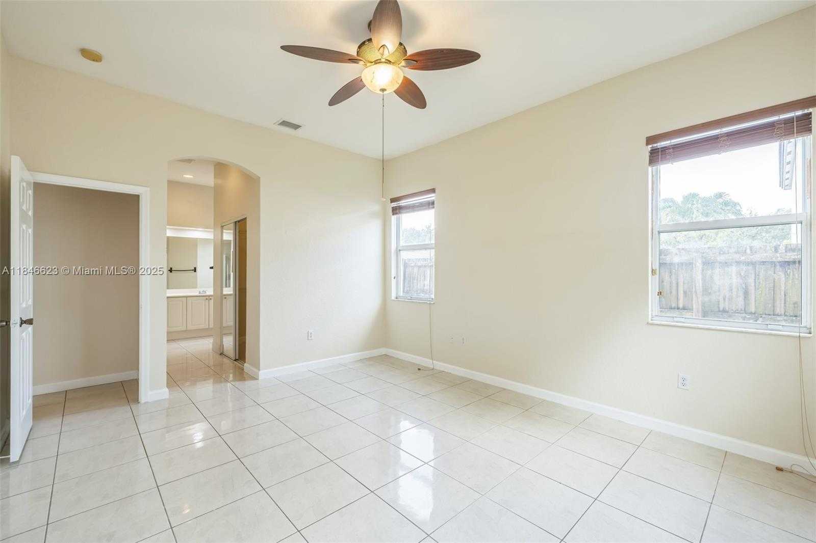 Small Image of 1780 SOUTH EAST 19TH TER, Homestead Number 28
