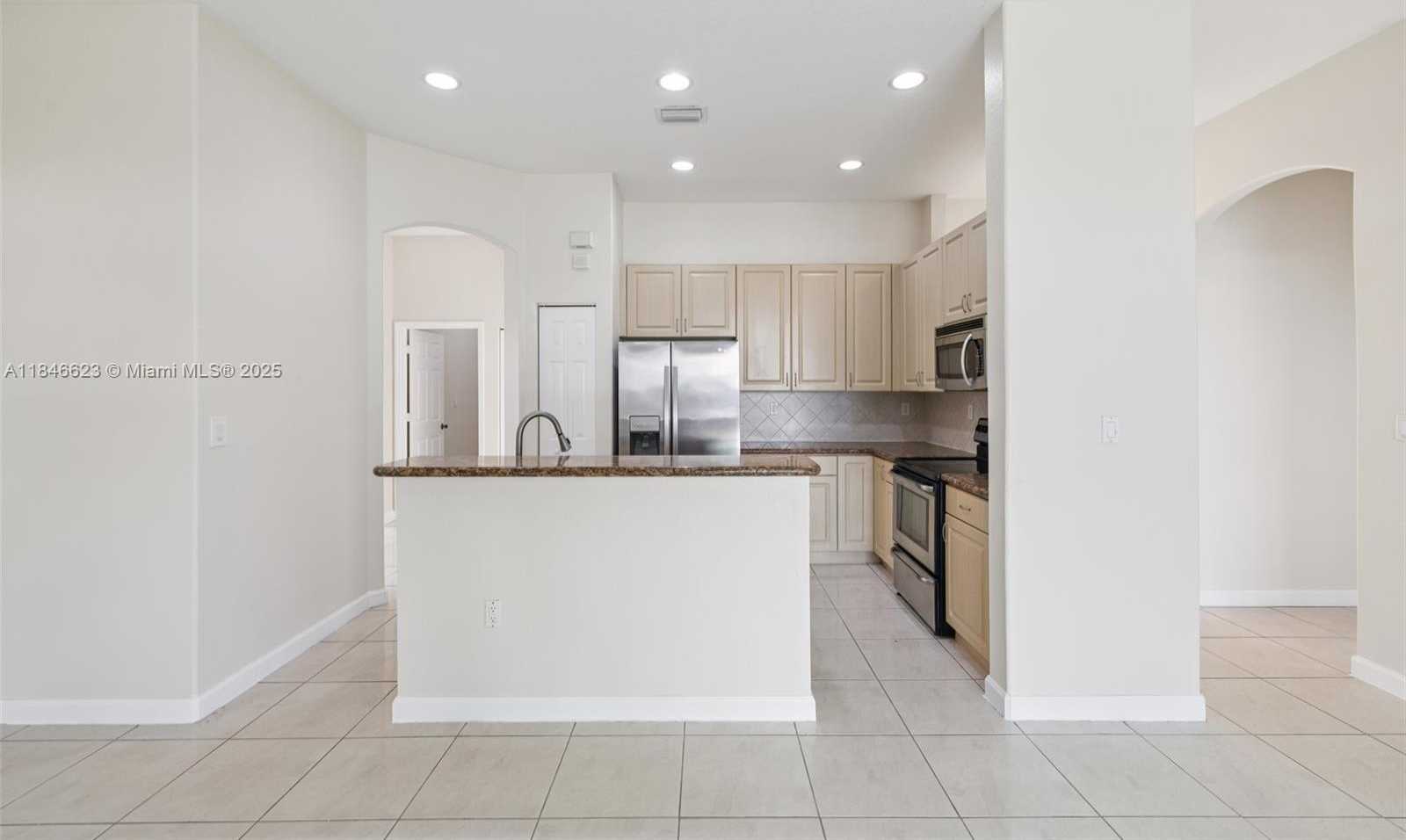 Small Image of 1780 SOUTH EAST 19TH TER, Homestead Number 8
