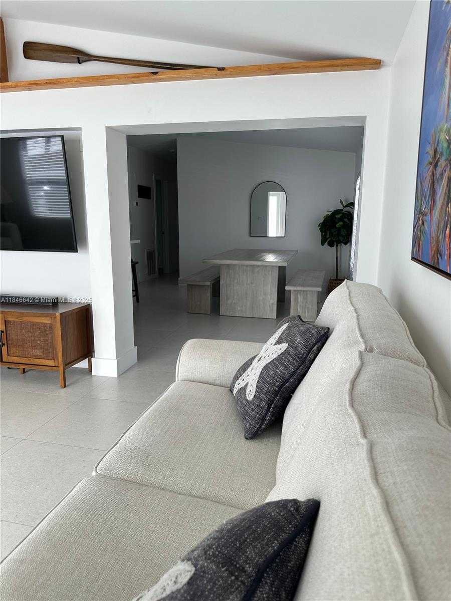 Small Image of 11 MOCKINGBIRD RD, Key Largo Number 11