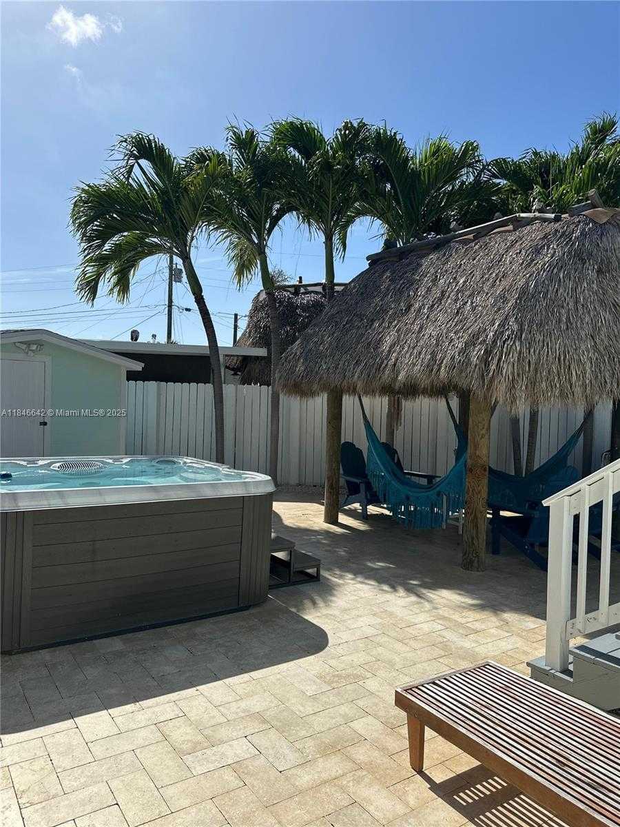 Small Image of 11 MOCKINGBIRD RD, Key Largo Number 4