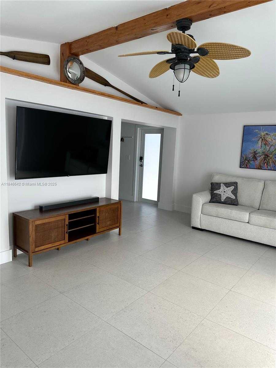 Small Image of 11 MOCKINGBIRD RD, Key Largo Number 9