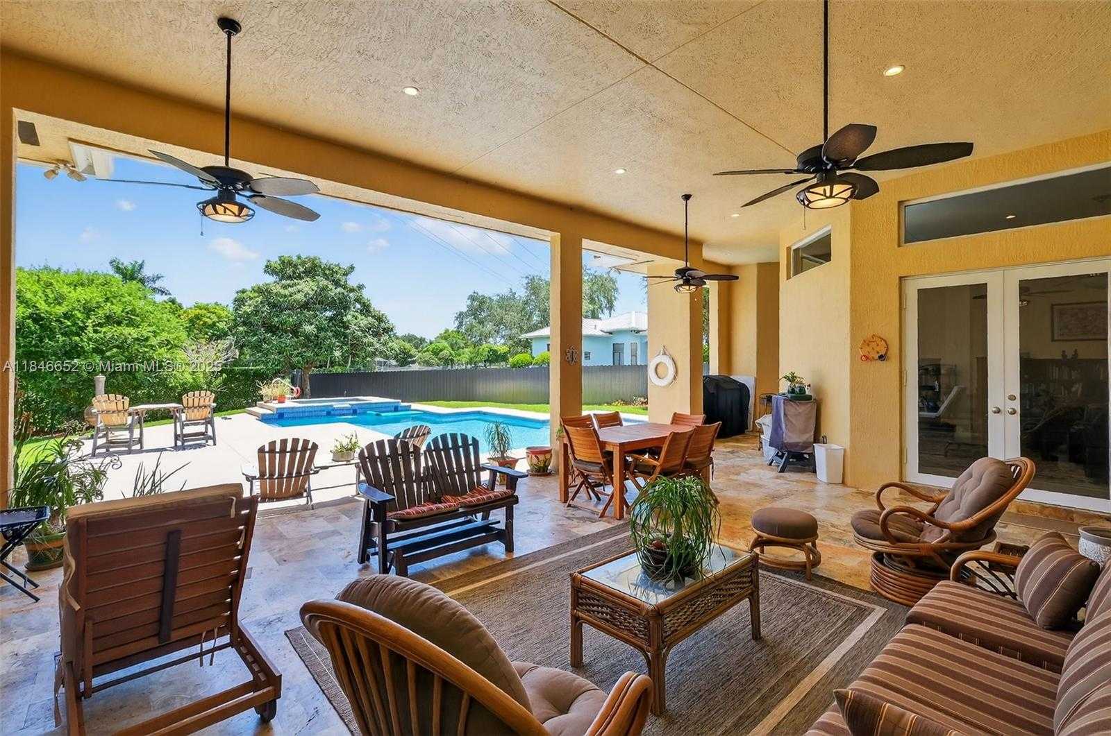 Small Image of 8920 SOUTH WEST 162ND TER, Palmetto Bay Number 10