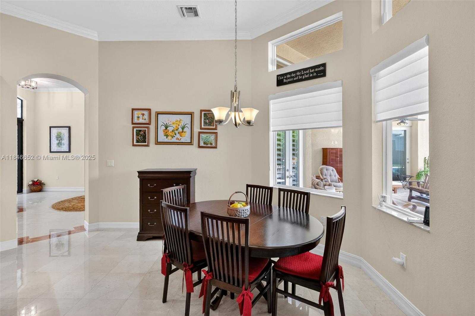 Small Image of 8920 SOUTH WEST 162ND TER, Palmetto Bay Number 25