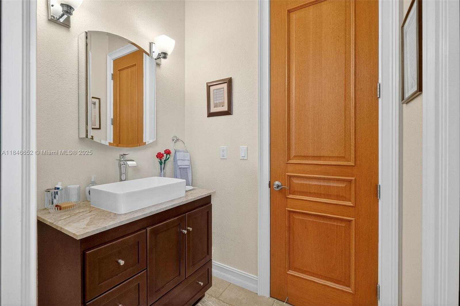 Small Image of 8920 SOUTH WEST 162ND TER, Palmetto Bay Number 40