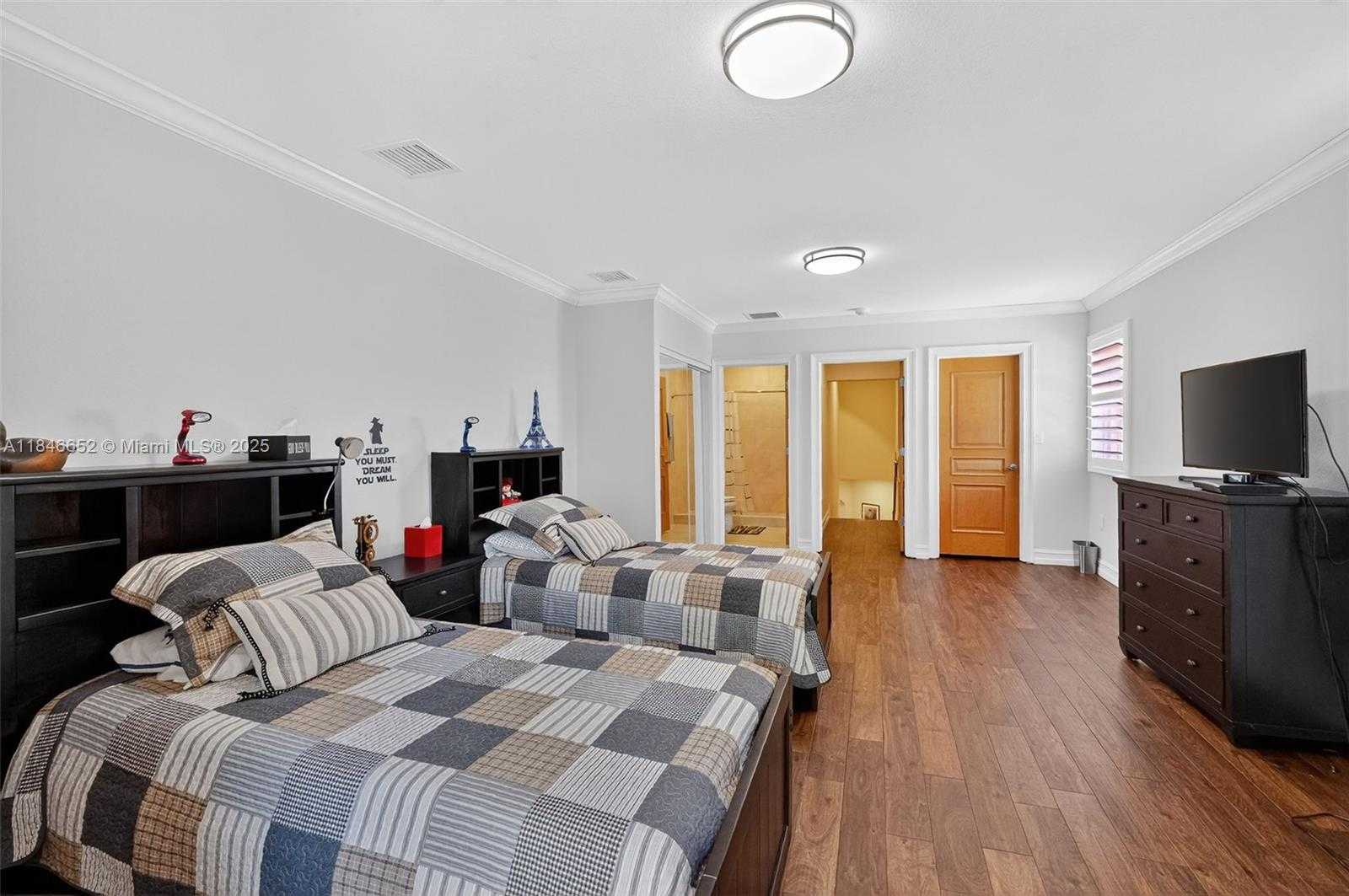 Small Image of 8920 SOUTH WEST 162ND TER, Palmetto Bay Number 50