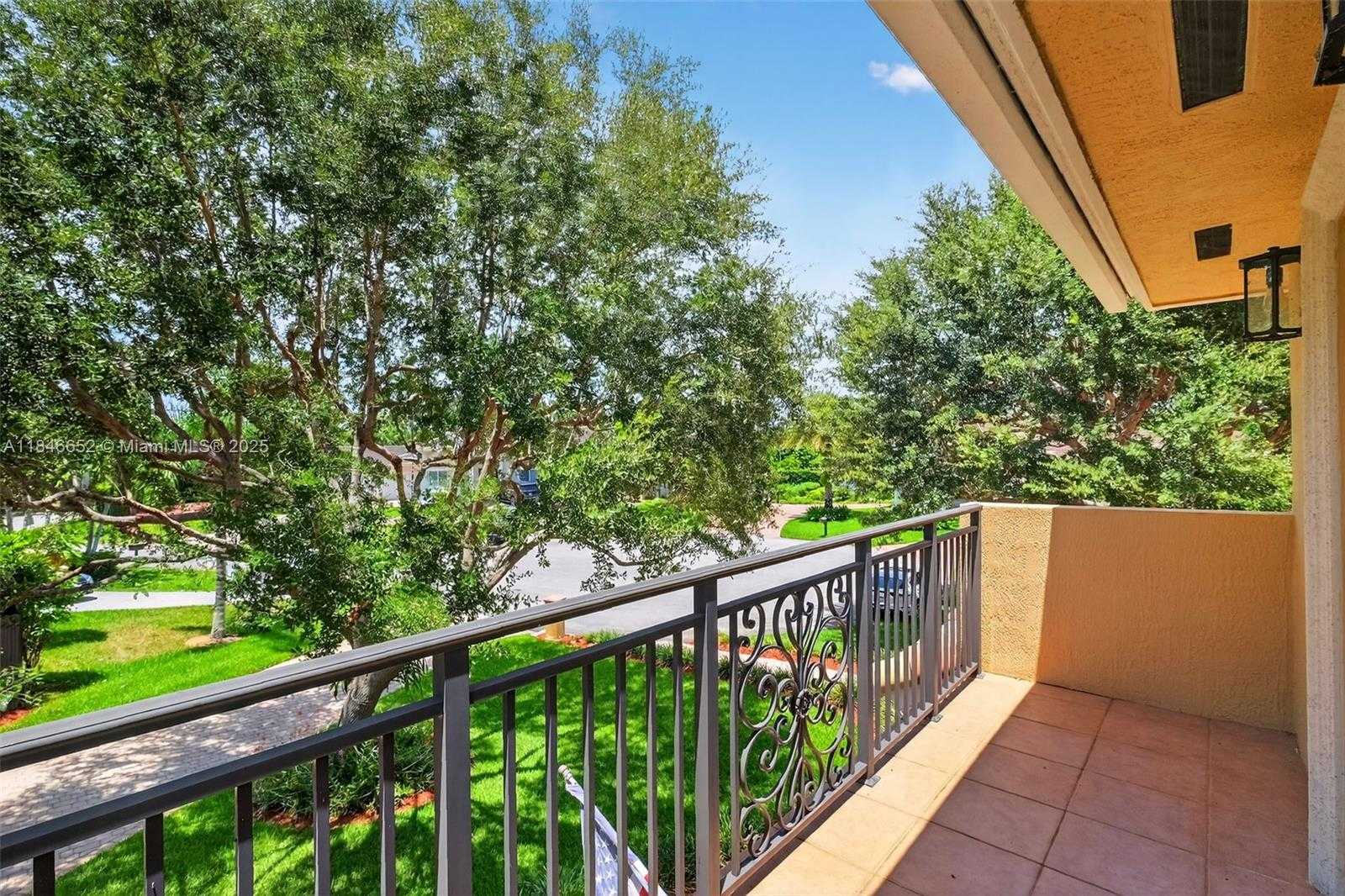 Small Image of 8920 SOUTH WEST 162ND TER, Palmetto Bay Number 53