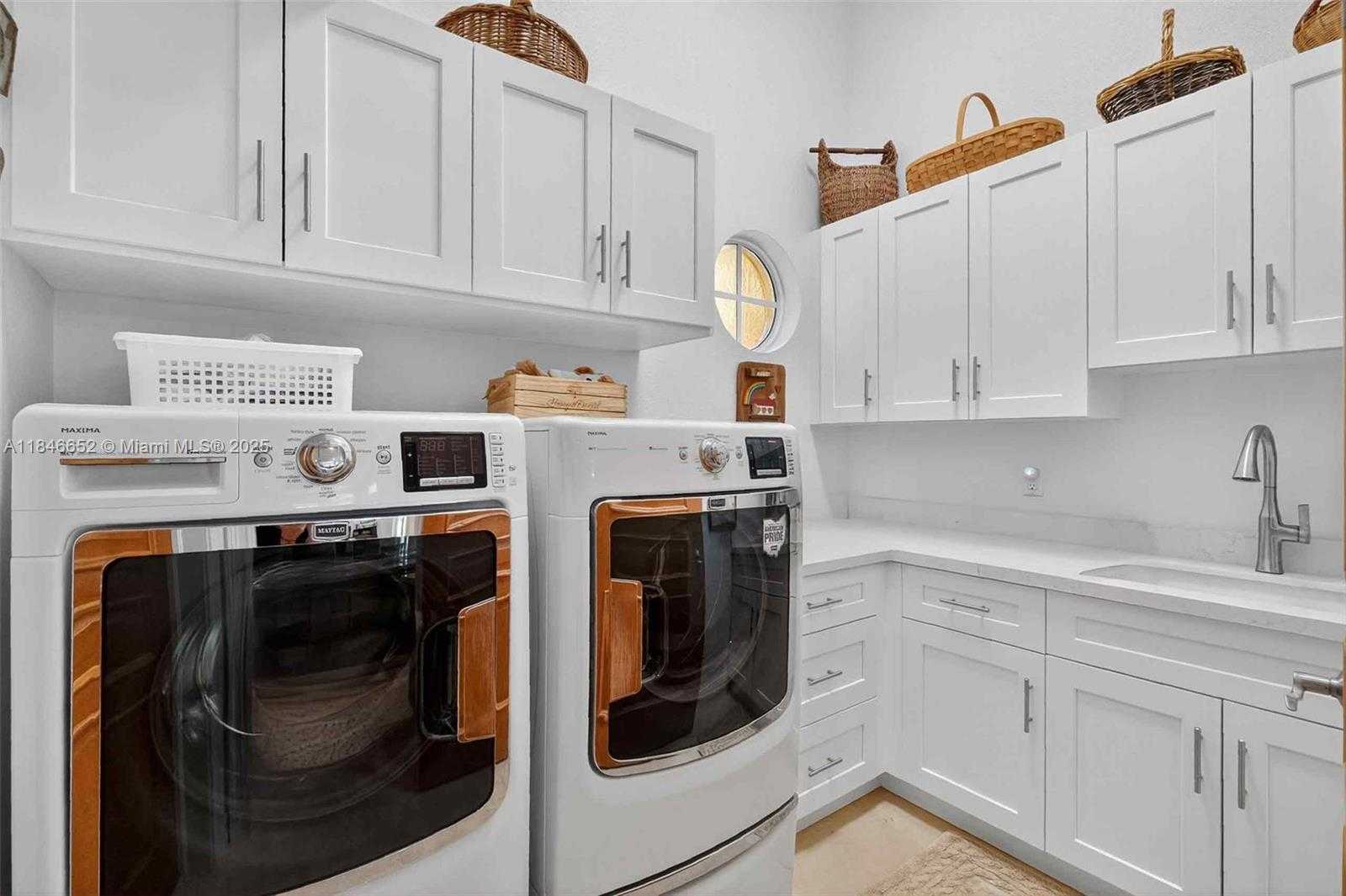 Small Image of 8920 SOUTH WEST 162ND TER, Palmetto Bay Number 55