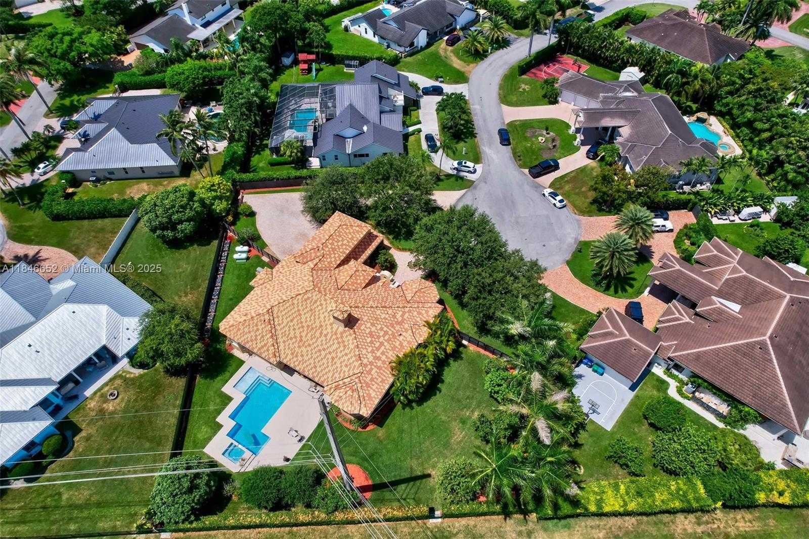 Small Image of 8920 SOUTH WEST 162ND TER, Palmetto Bay Number 70