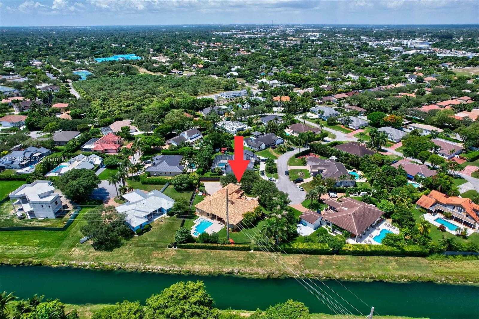 Small Image of 8920 SOUTH WEST 162ND TER, Palmetto Bay Number 72