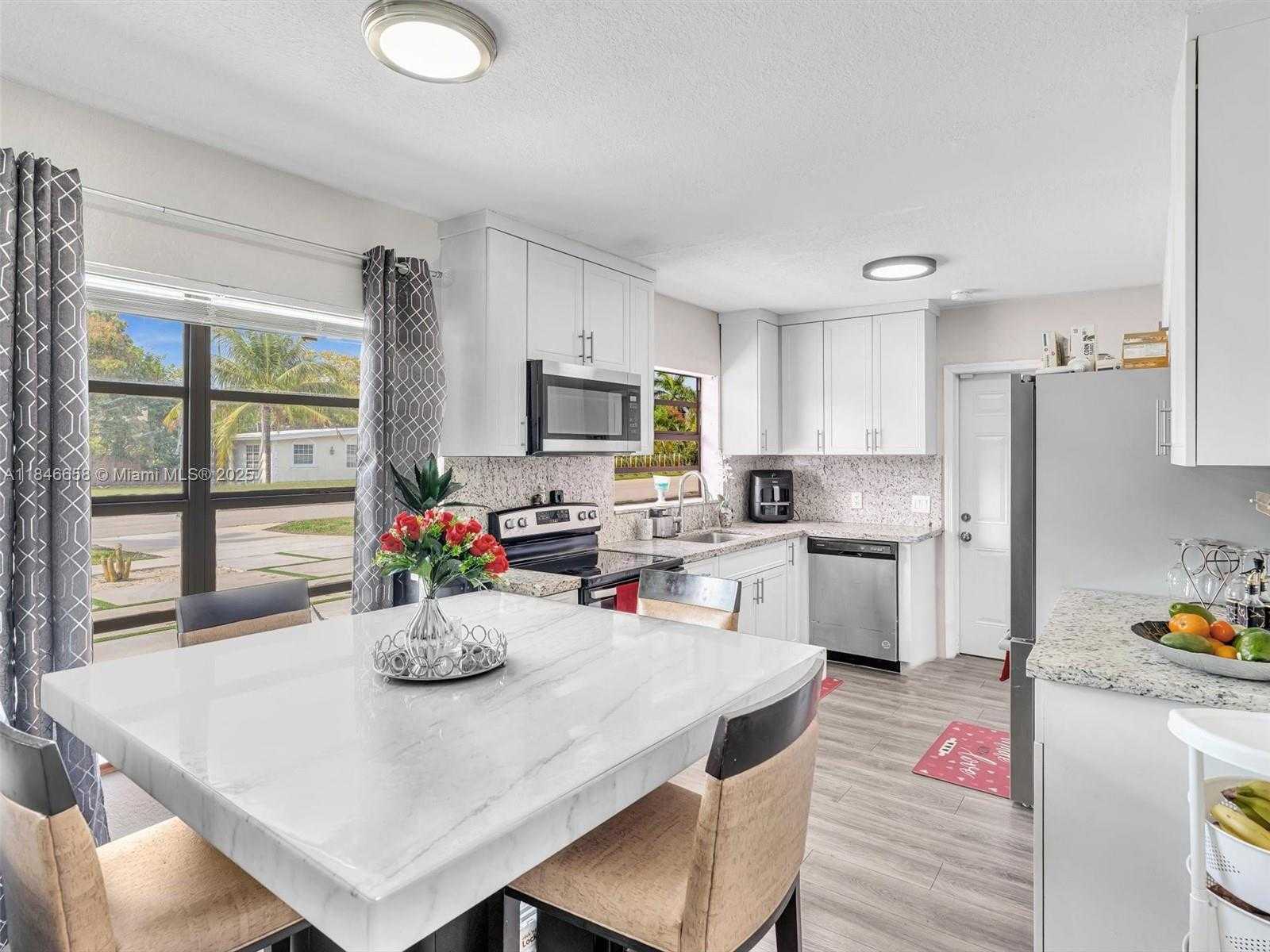 Small Image of 1930 NORTH WEST 12TH AVE, Fort Lauderdale Number 17