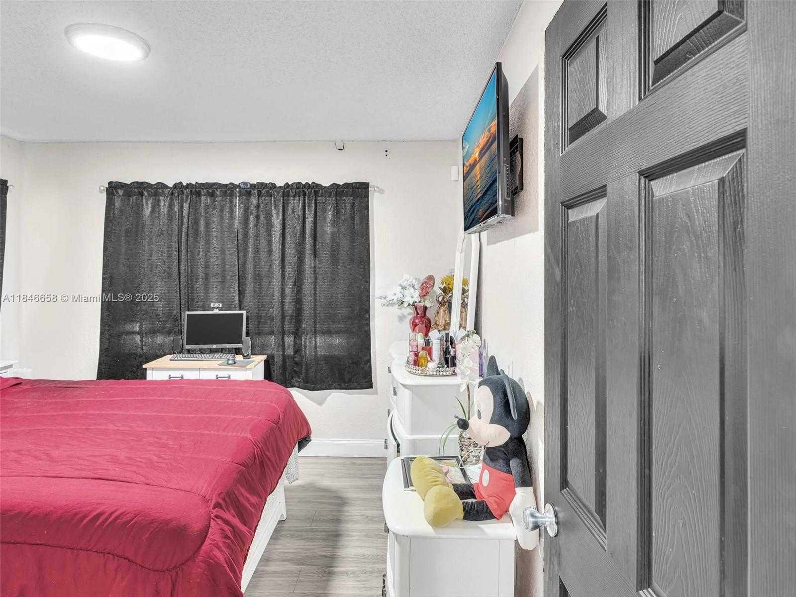 Small Image of 1930 NORTH WEST 12TH AVE, Fort Lauderdale Number 26