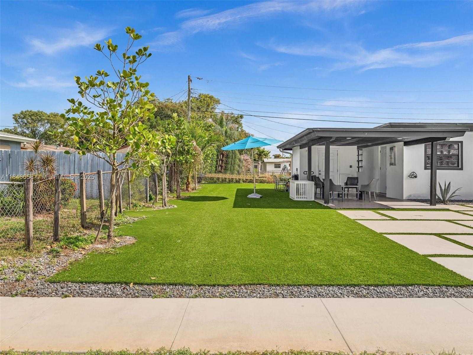 Small Image of 1930 NORTH WEST 12TH AVE, Fort Lauderdale Number 3