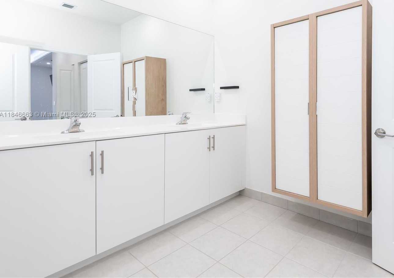 Small Image of 11911 SOUTH WEST 239TH ST, Homestead Number 33