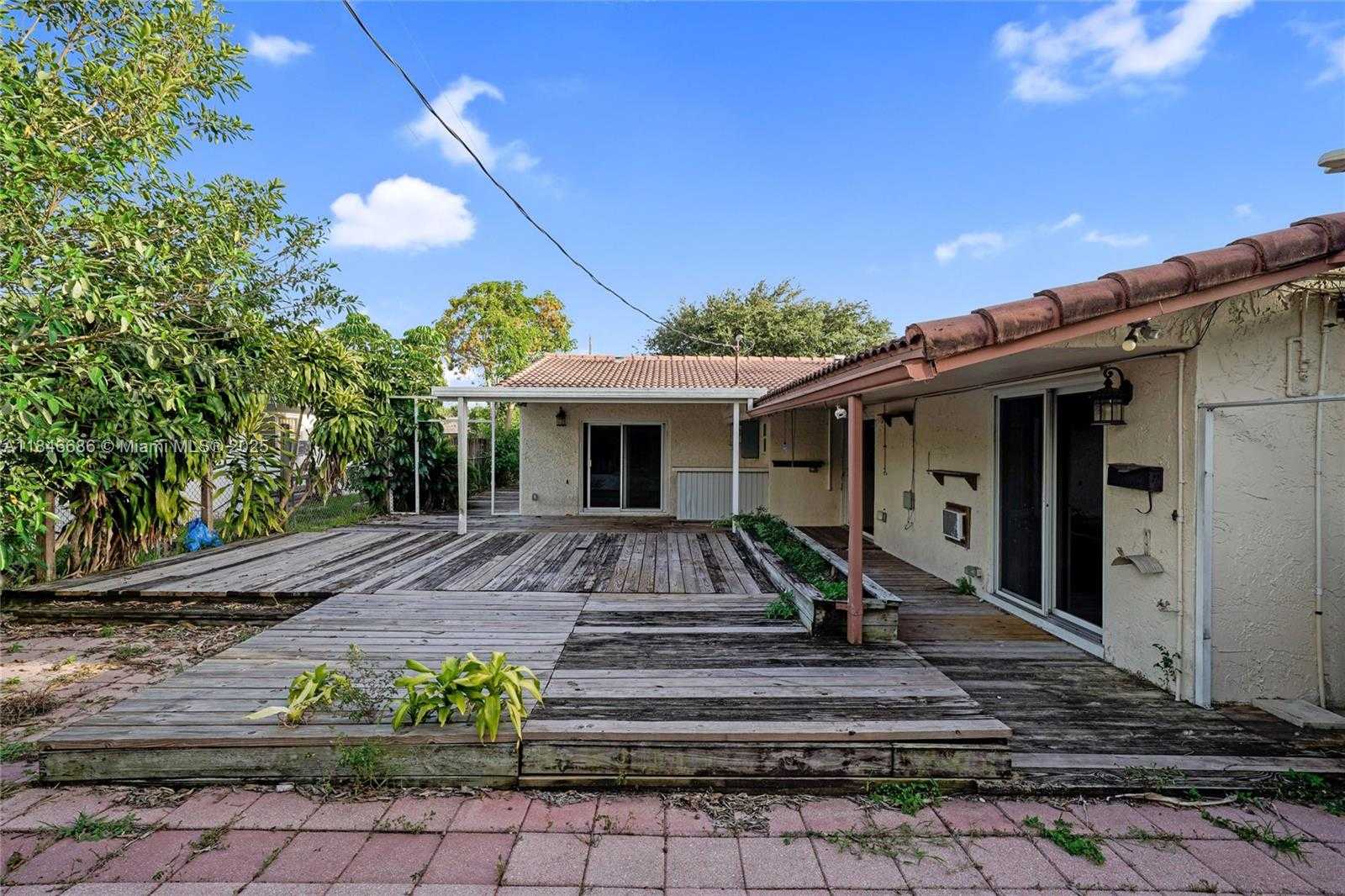 Small Image of 7801 NORTH WEST 40TH ST, Coral Springs Number 40