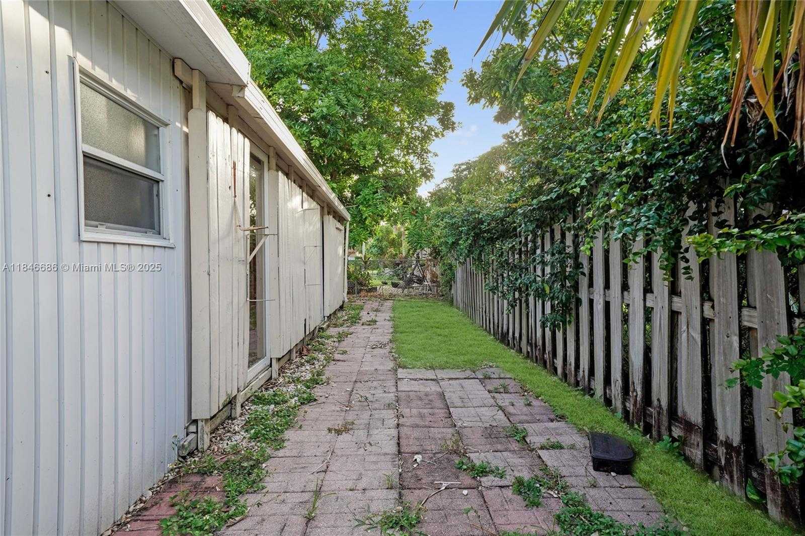 Small Image of 7801 NORTH WEST 40TH ST, Coral Springs Number 44